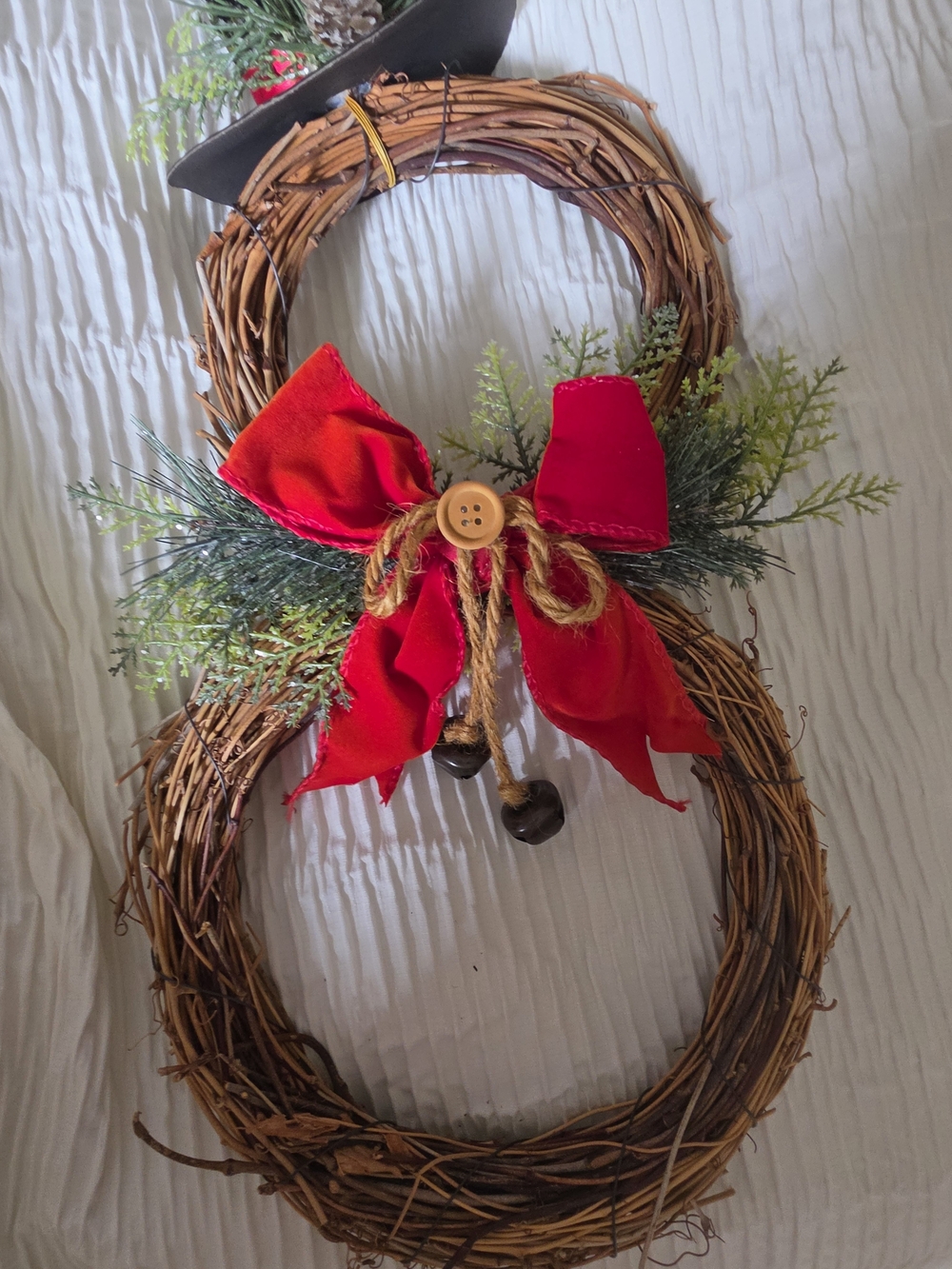 Snowman Wreath with Red Bow Good Condition - Picture 2 of 3